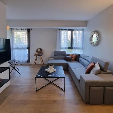 Spacious 8-guest With 3 & Garage * Grenoble