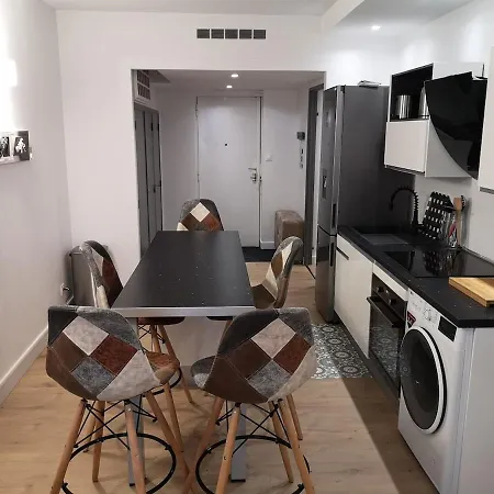 Spacious 8-guest With 3 & Garage Daire Grenoble