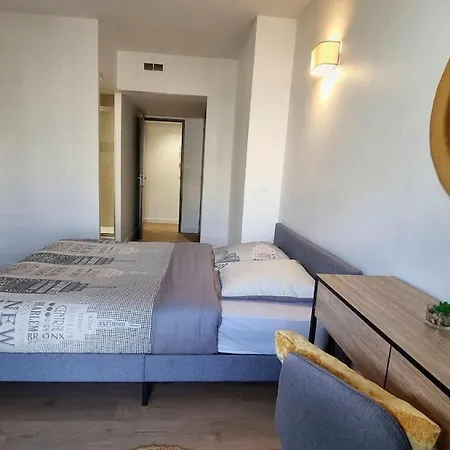 Spacious 8-guest With 3 & Garage