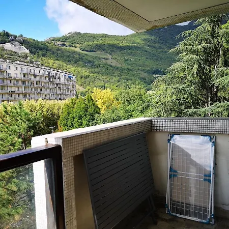 Daire Spacious 8-guest With 3 & Garage *